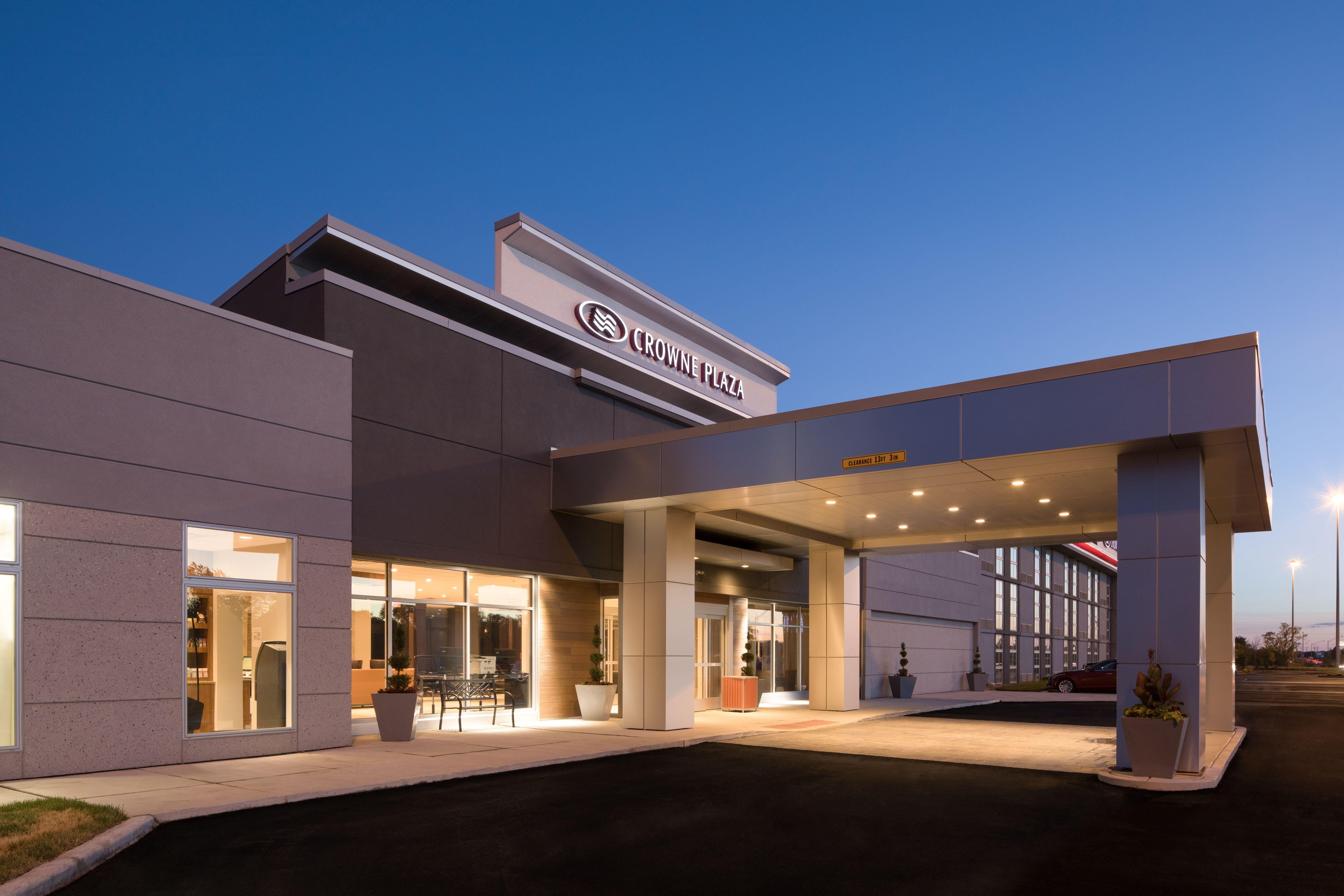 Crowne Plaza Chicago Sw - Burr Ridge By Ihg Hotel Екстериор снимка