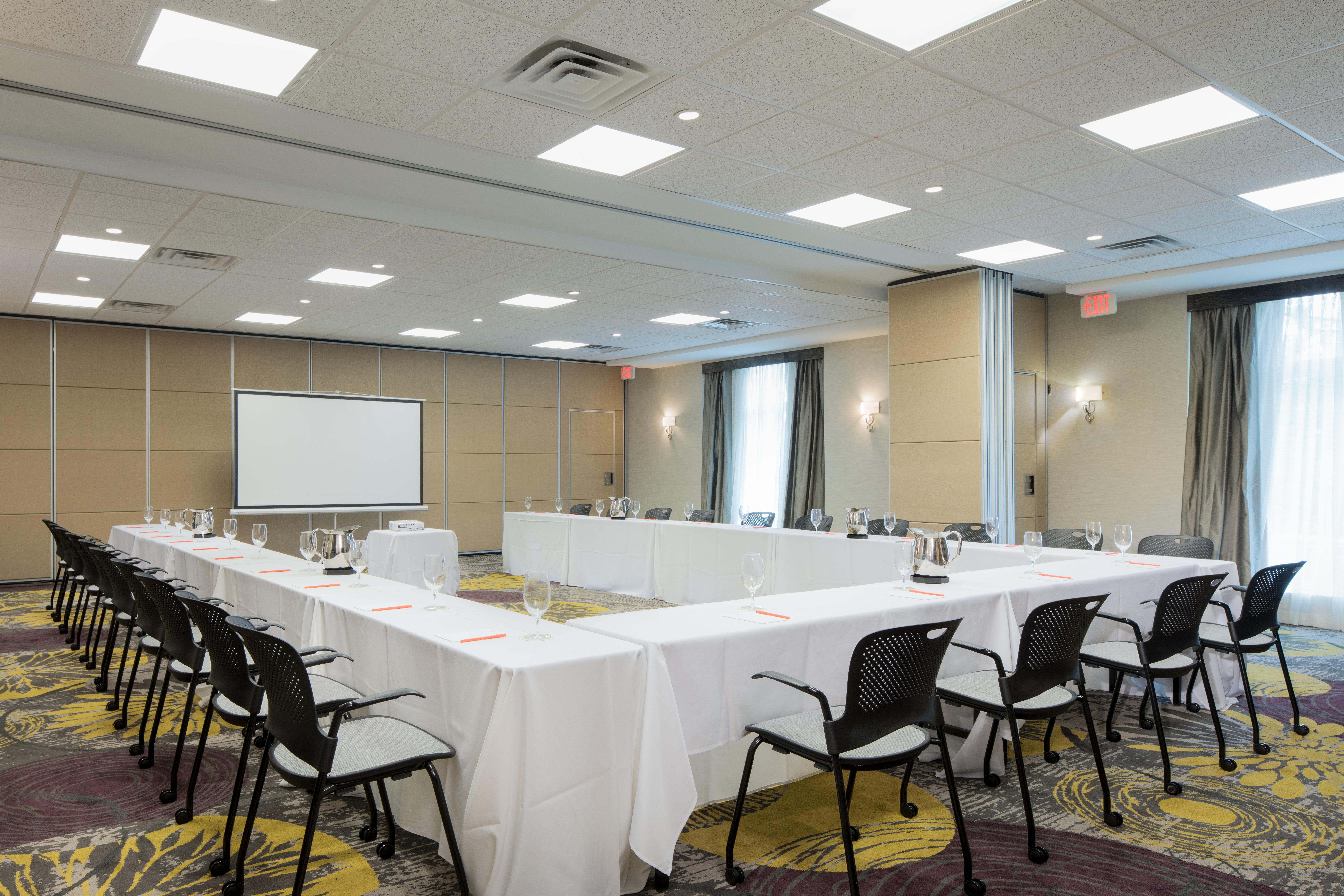 Crowne Plaza Chicago Sw - Burr Ridge By Ihg Hotel Екстериор снимка