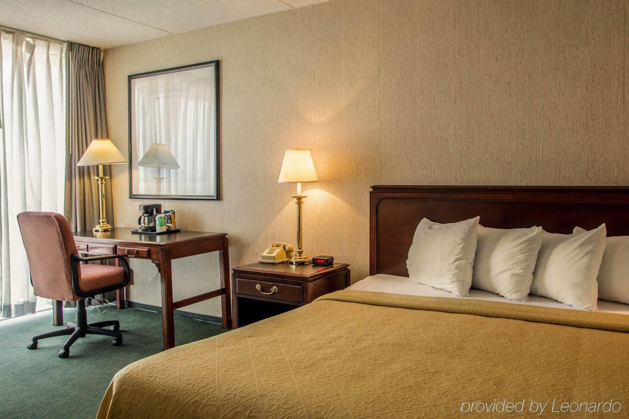 Crowne Plaza Chicago Sw - Burr Ridge By Ihg Hotel Екстериор снимка